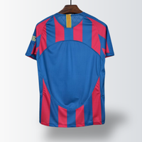 Camisa Retrô Legend - Barcelona 06/07 - Ronaldinho 10