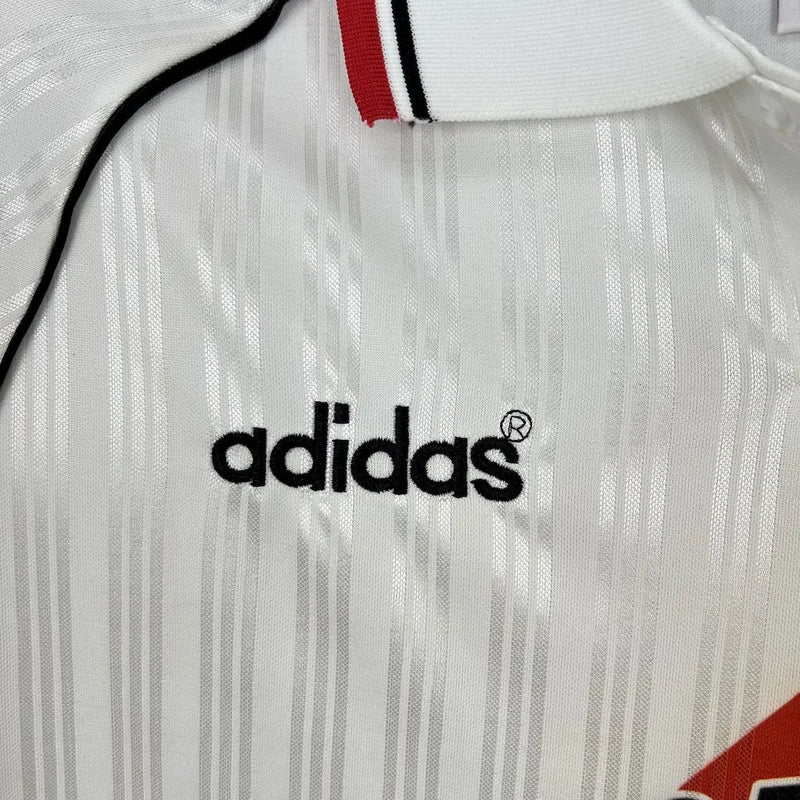 Camisa Retrô do River Plate 1995/96