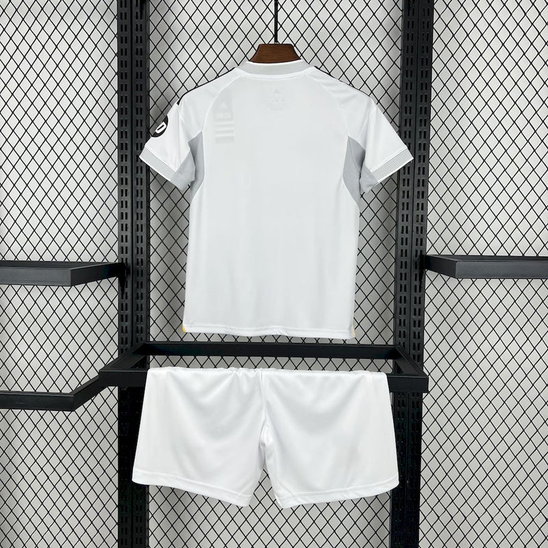 Camisa l Real Madrid 25/26 Infantil
