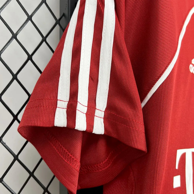 Camisa I Retrô do Bayern de Munique 2005/06