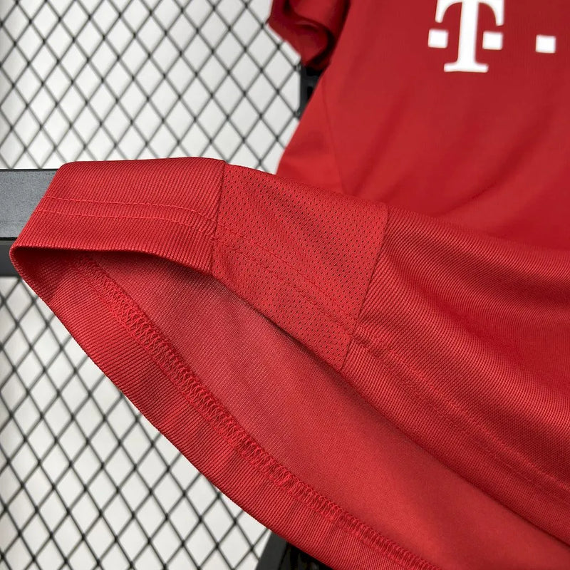 Camisa I Retrô do Bayern de Munique 2005/06