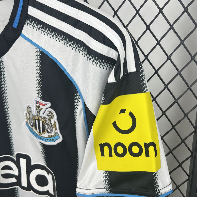 Camisa l Newcastle United 25/26 Torcedor