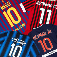 Manto Surpresa - Versão Retrô Clubes Europeus