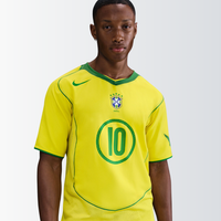 Camisa l Retrô Brasil 2004 Ronaldinho