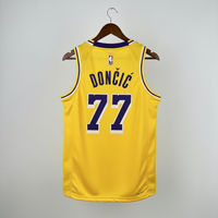 Regata NBA Los Angeles Lakers Edição Ícone 23/24 Luka Dončić