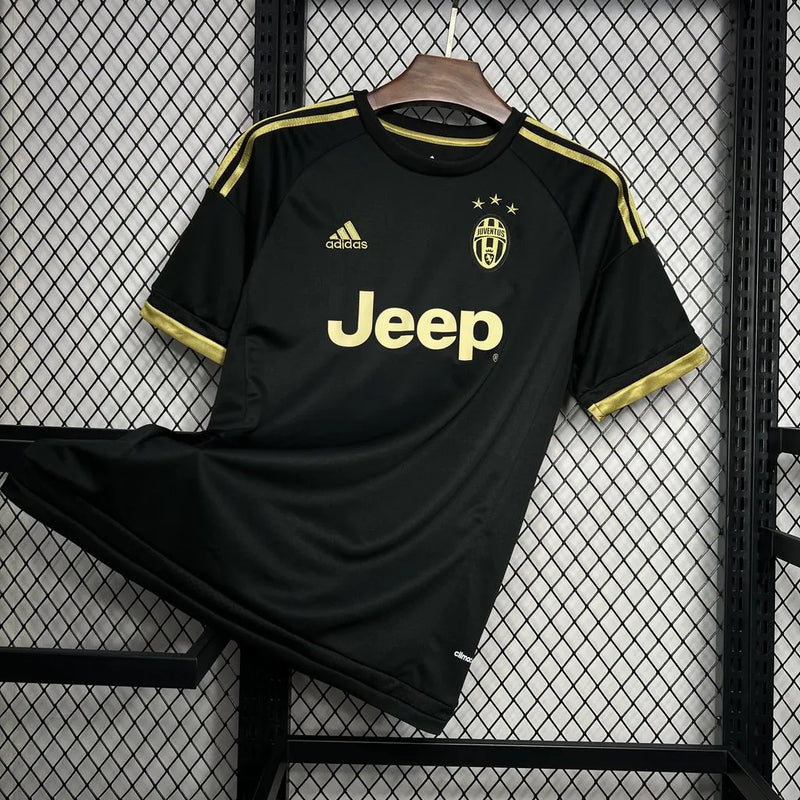 Camisa III Retrô Juventus 2015/16