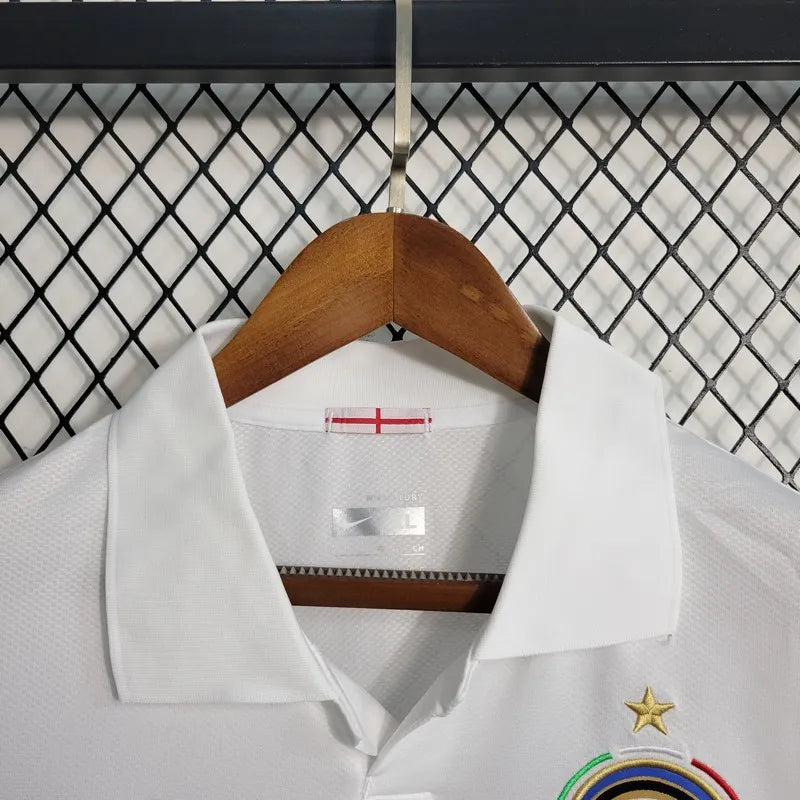 Camisa II Retrô da Inter de Milão 2009/10