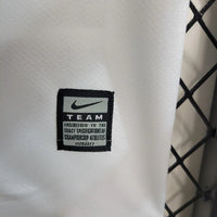 Camisa II Retrô da Inter de Milão 2009/10