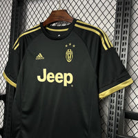 Camisa III Retrô Juventus 2015/16