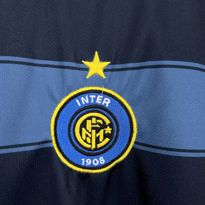 Camisa Retrô do Inter de Milão 2004/05