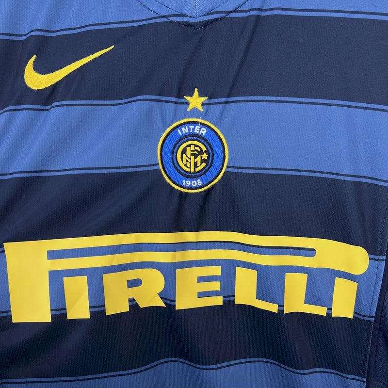 Camisa Retrô do Inter de Milão 2004/05