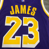 Regata NBA Los Angeles Lakers Masculina LeBron James 20/21 – Edição Statement