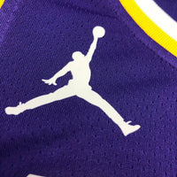 Regata NBA Los Angeles Lakers Masculina LeBron James 20/21 – Edição Statement
