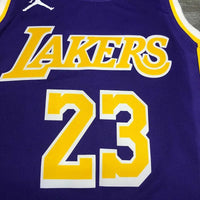 Regata NBA Los Angeles Lakers Masculina LeBron James 20/21 – Edição Statement